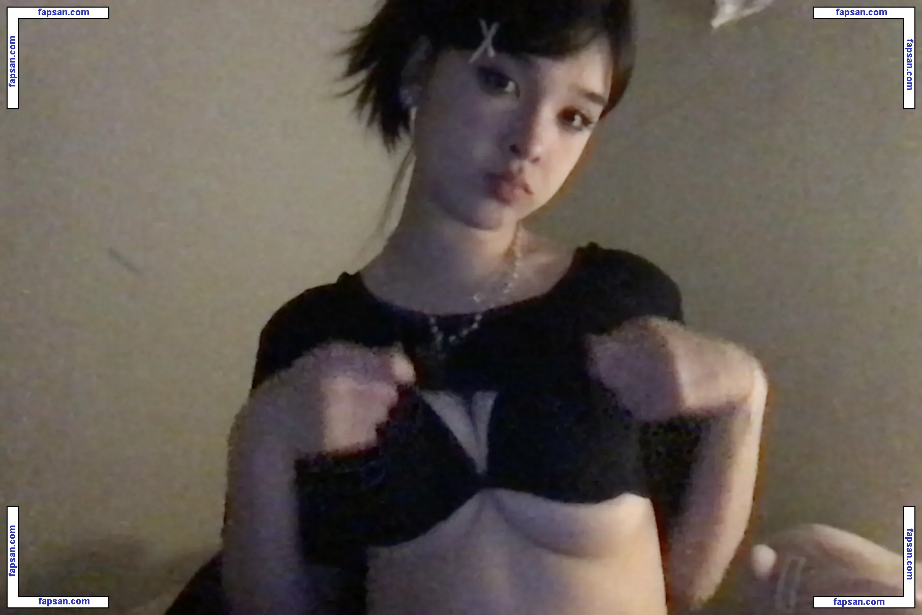 Poogisu голая фото #0003 с Онлифанс