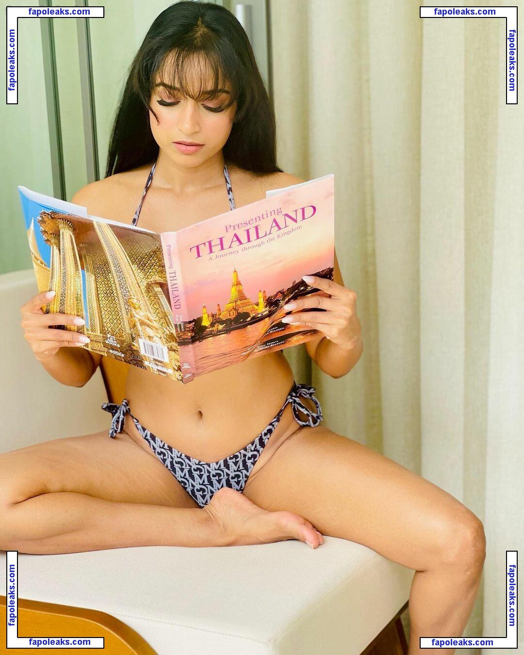 Pooja Bhalekar / PoojaBofficial / ipoojabhalekar nude photo #0035 from OnlyFans