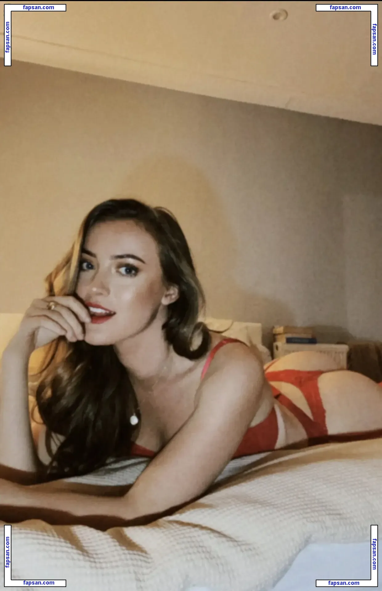 PoppyAnne_ nude photo #0005 from OnlyFans