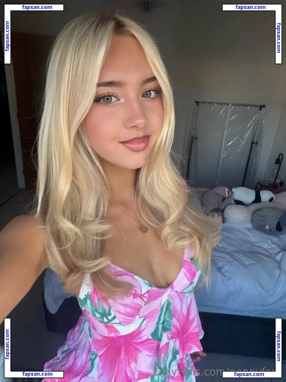 poppyford nude photo #0120 from OnlyFans