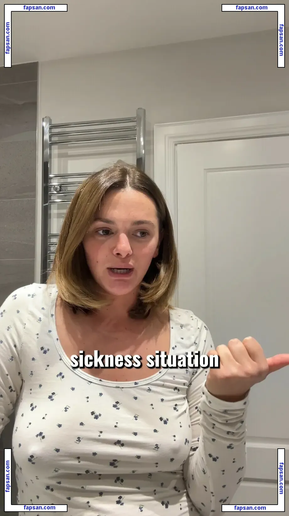 Poppyhollins nude photo #0007 from OnlyFans