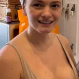 Poppyhollins nude #0015