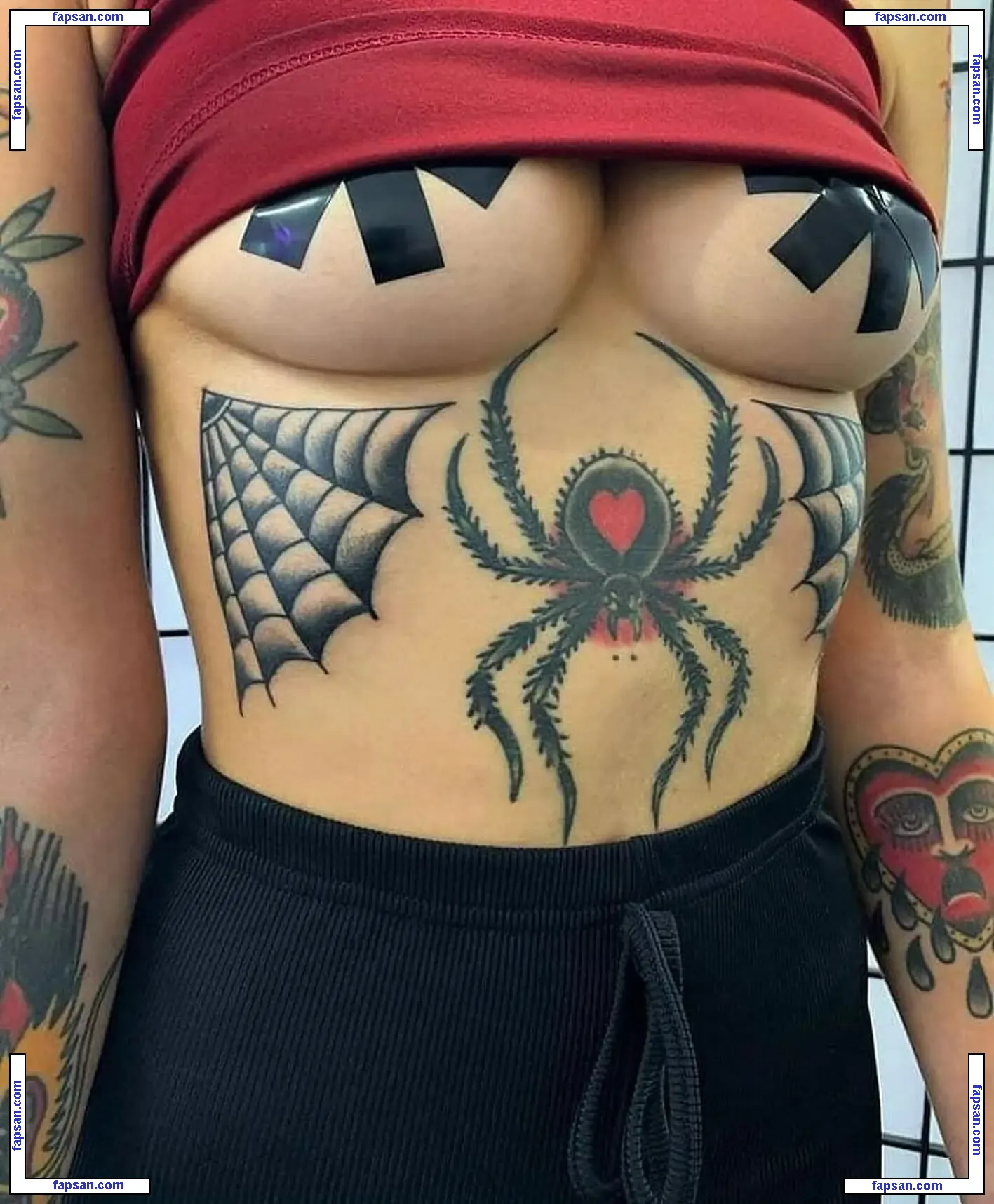 poppypennick голая фото #0008 с Онлифанс