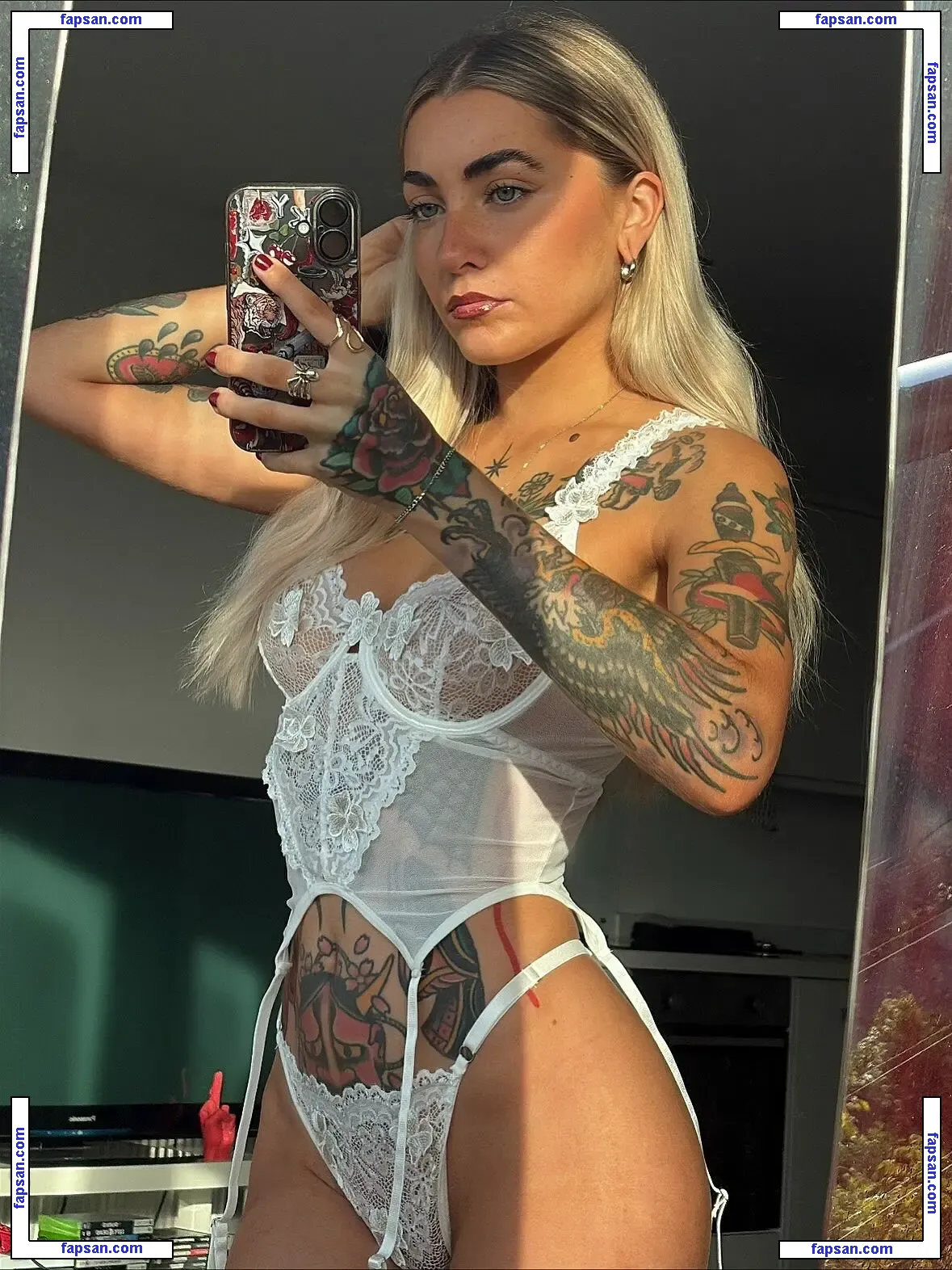 poppypennick голая фото #0009 с Онлифанс