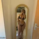 Porkomentarista голая #0001