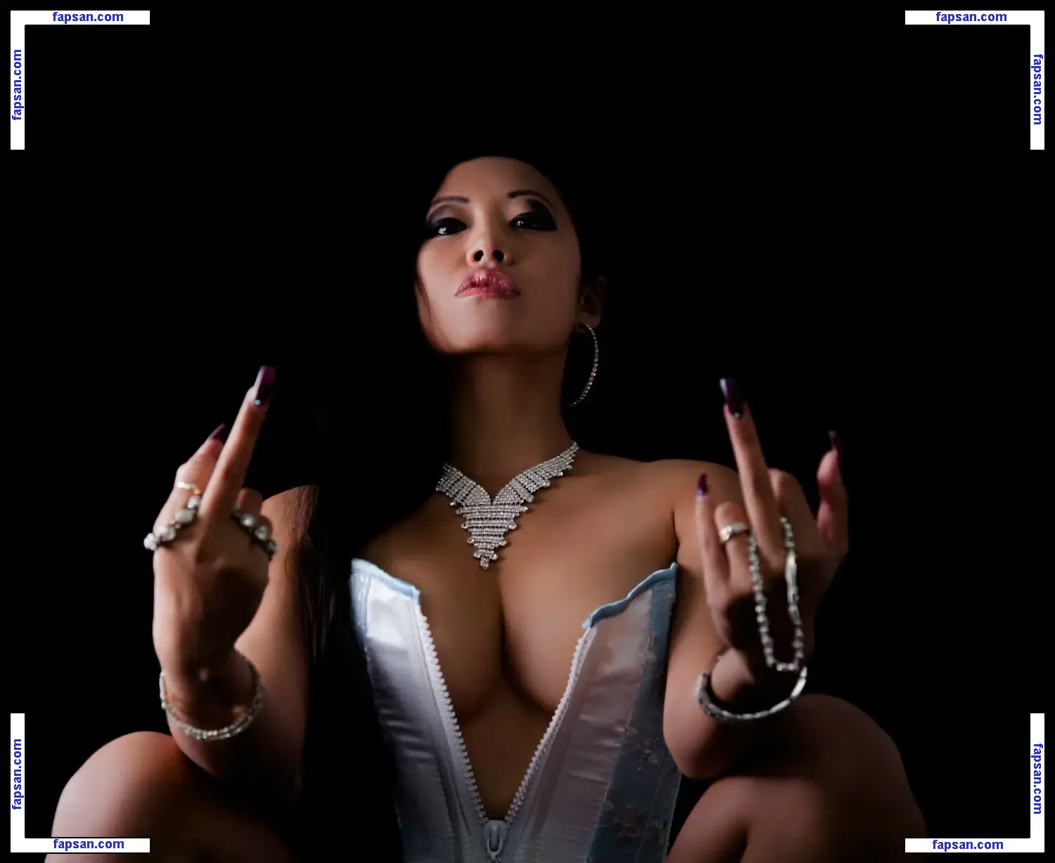 Porn Babe Tyra голая фото #0002 с Онлифанс