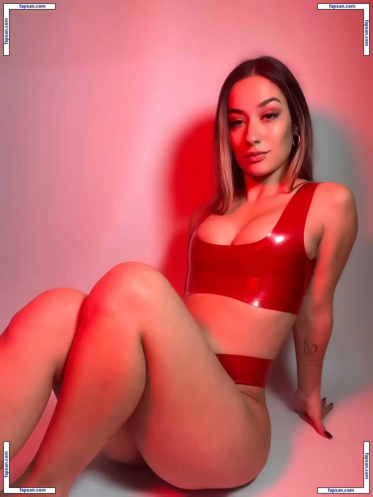 Posh Bunny nude photo #0003 from OnlyFans