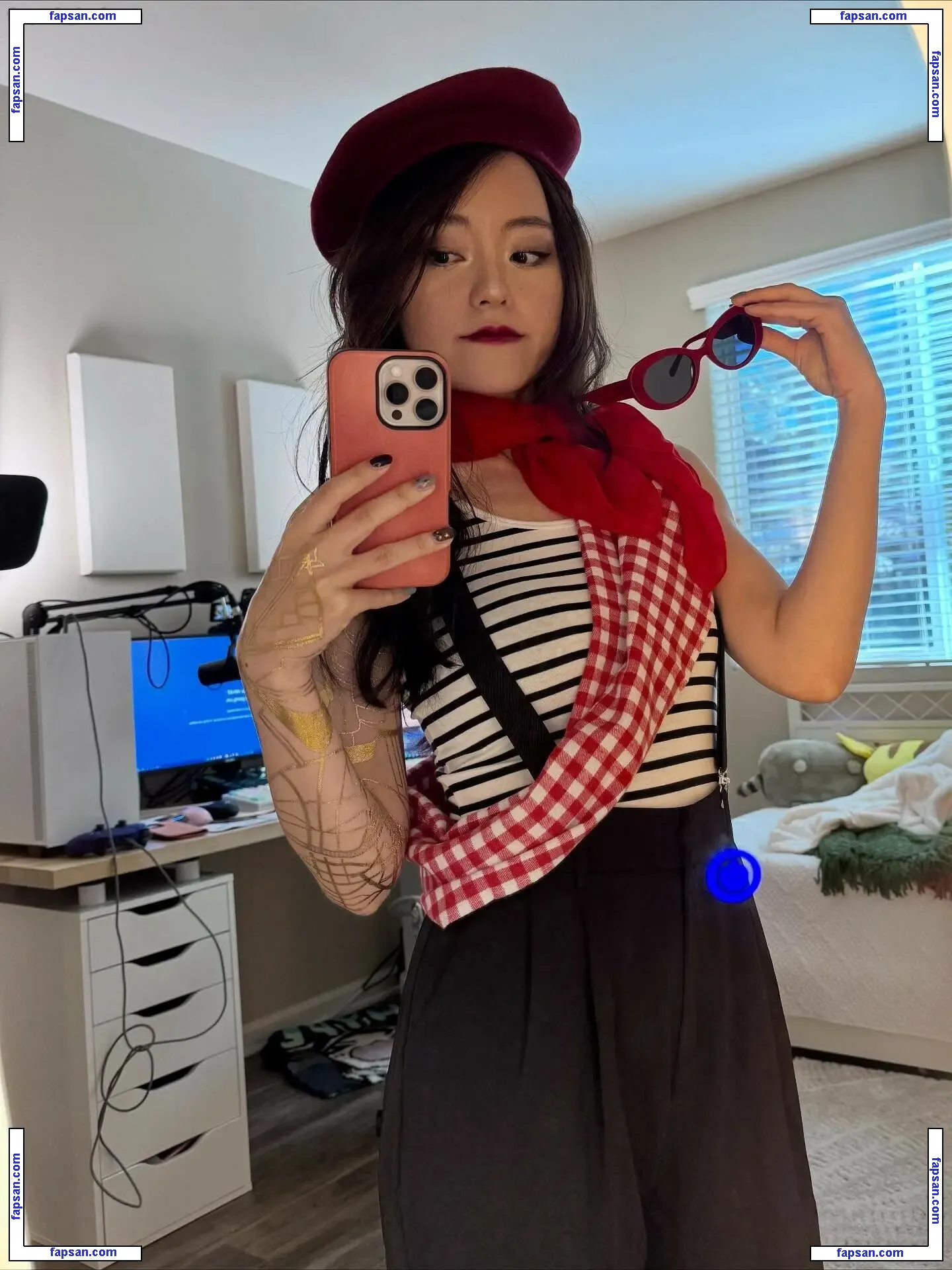 PotasticPanda nude photo #0465 from OnlyFans