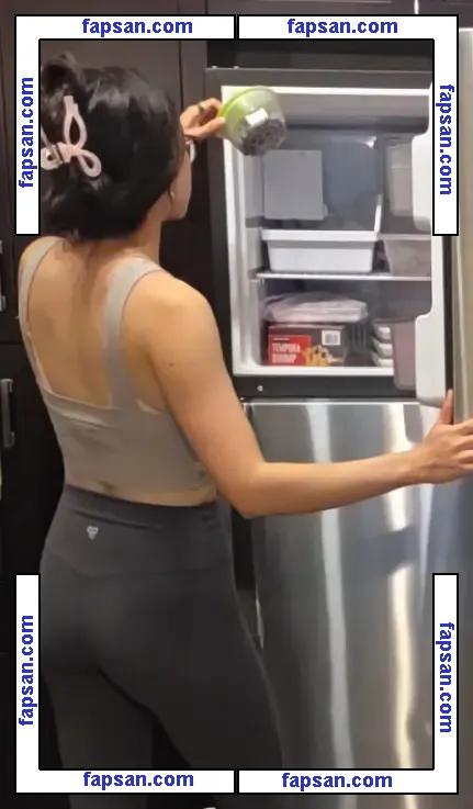 PotasticPanda nude photo #0488 from OnlyFans