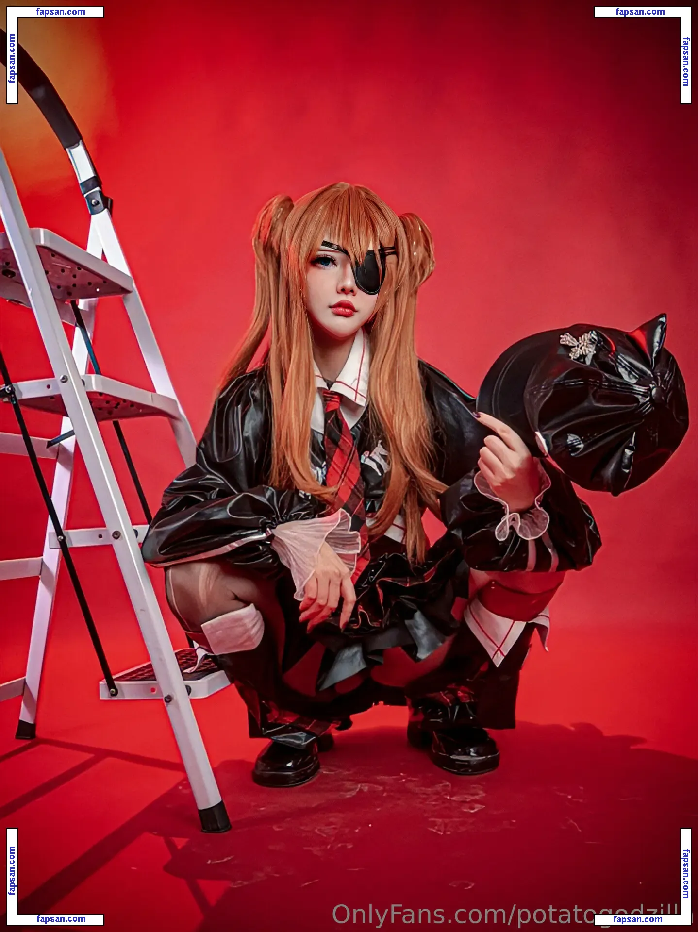 Potatogodzilla / Potato Godzilla голая фото #0003 с Онлифанс