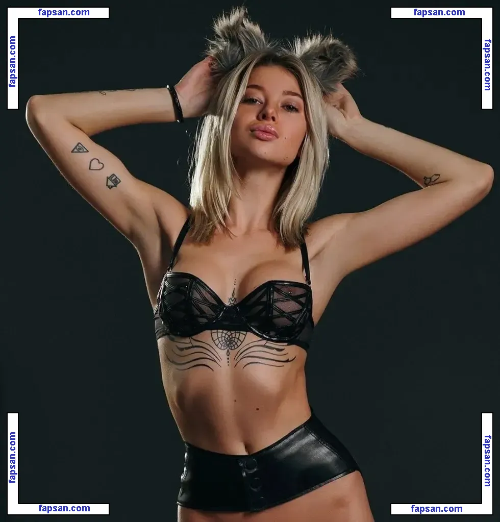 Pretty Ootatoo nude photo #0004 from OnlyFans