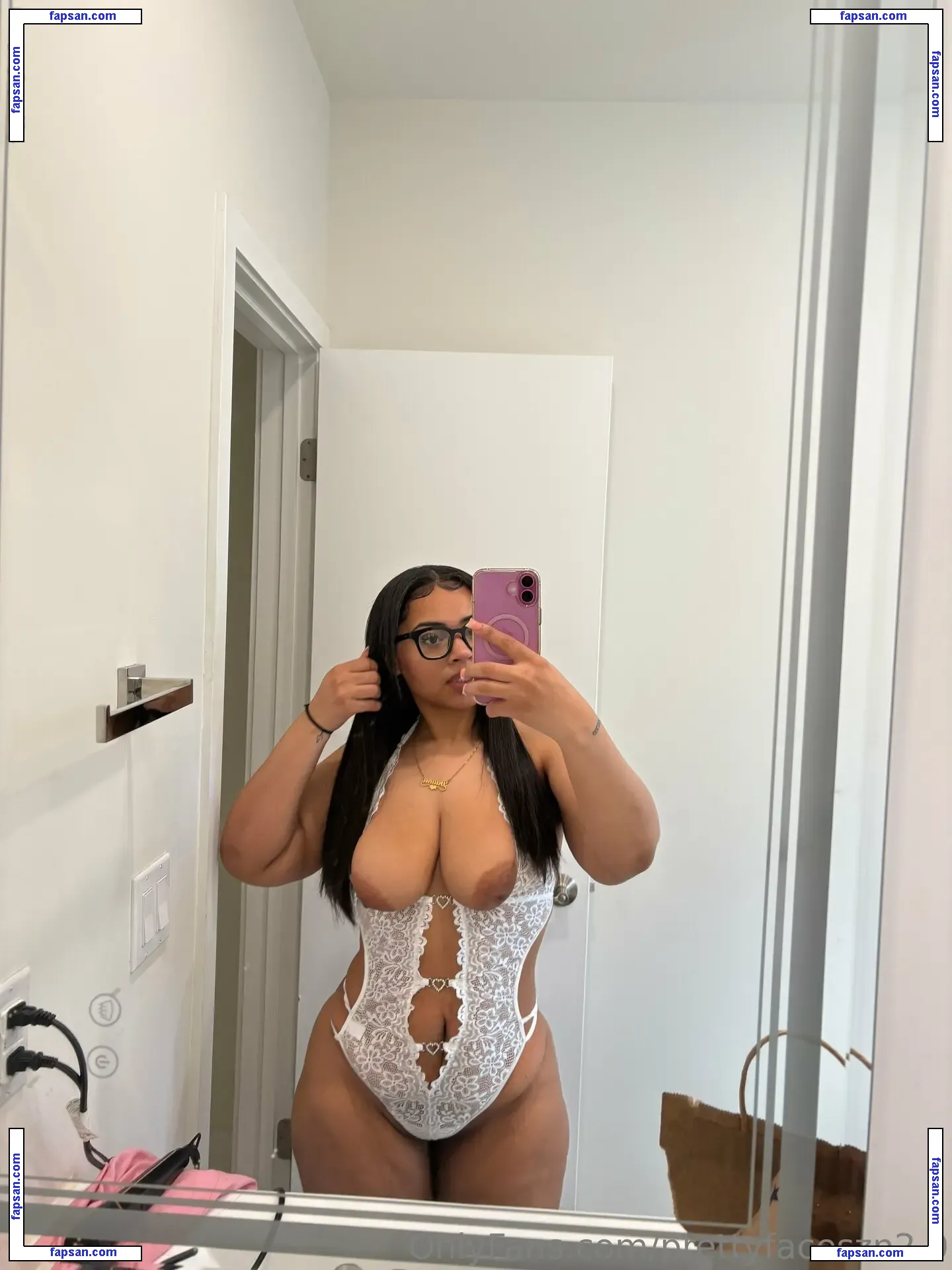 prettyfaceszn2.0 nude photo #0009 from OnlyFans