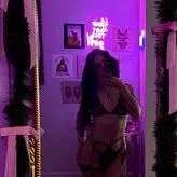 Prettyliess голая #0001