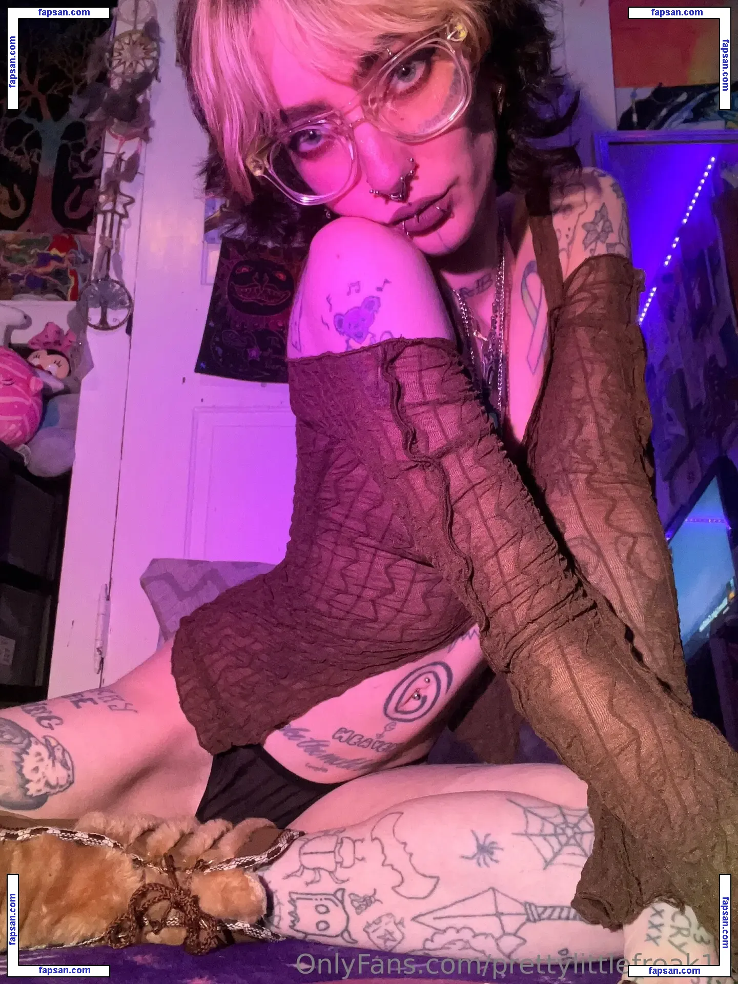 prettylittlefreak13 голая фото #0075 с Онлифанс