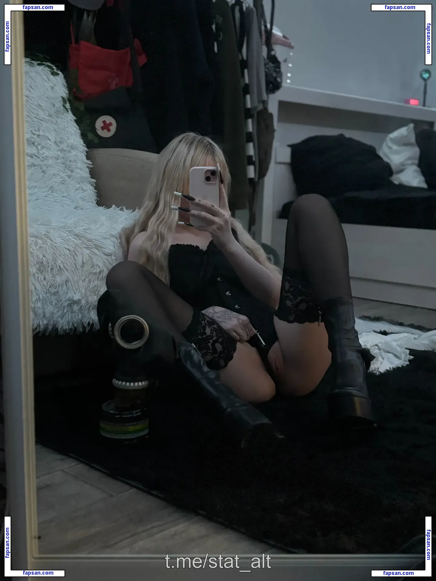 prettylyriqq голая фото #0004 с Онлифанс