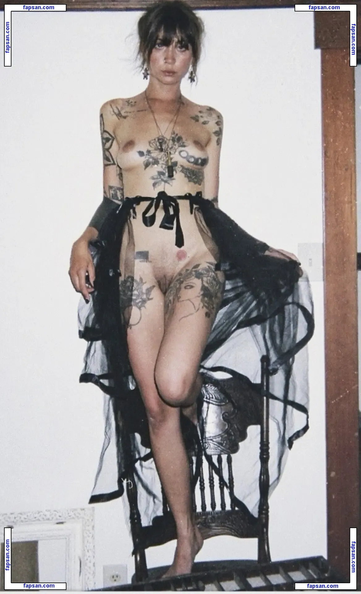 Primordial Creative nude photo #0017 from OnlyFans