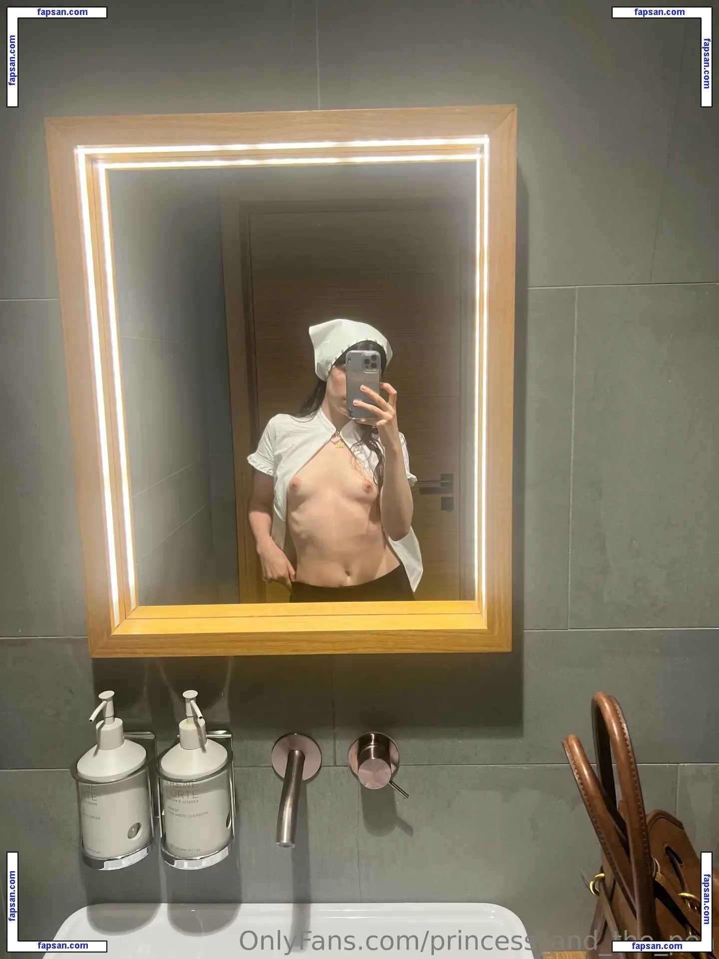 princess_and_the_pea nude photo #0013 from OnlyFans