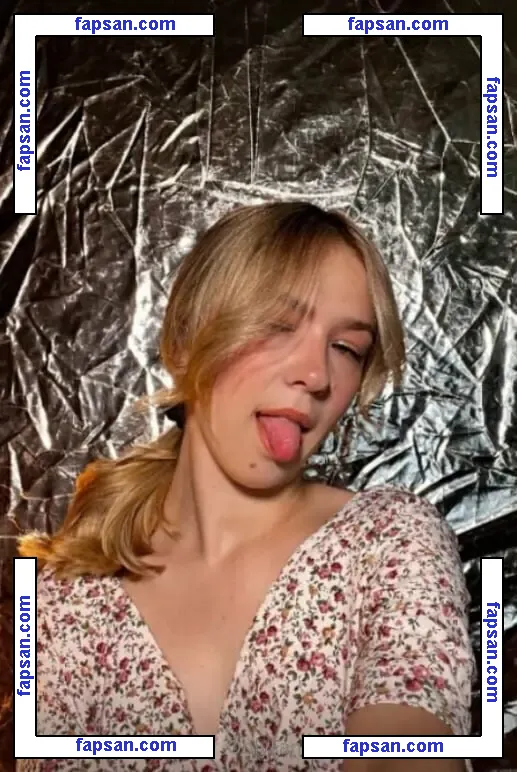princess_linsey nude photo #0042 from OnlyFans