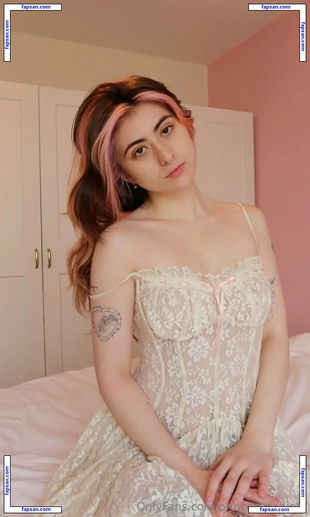 princessdaniela голая фото #0015 с Онлифанс