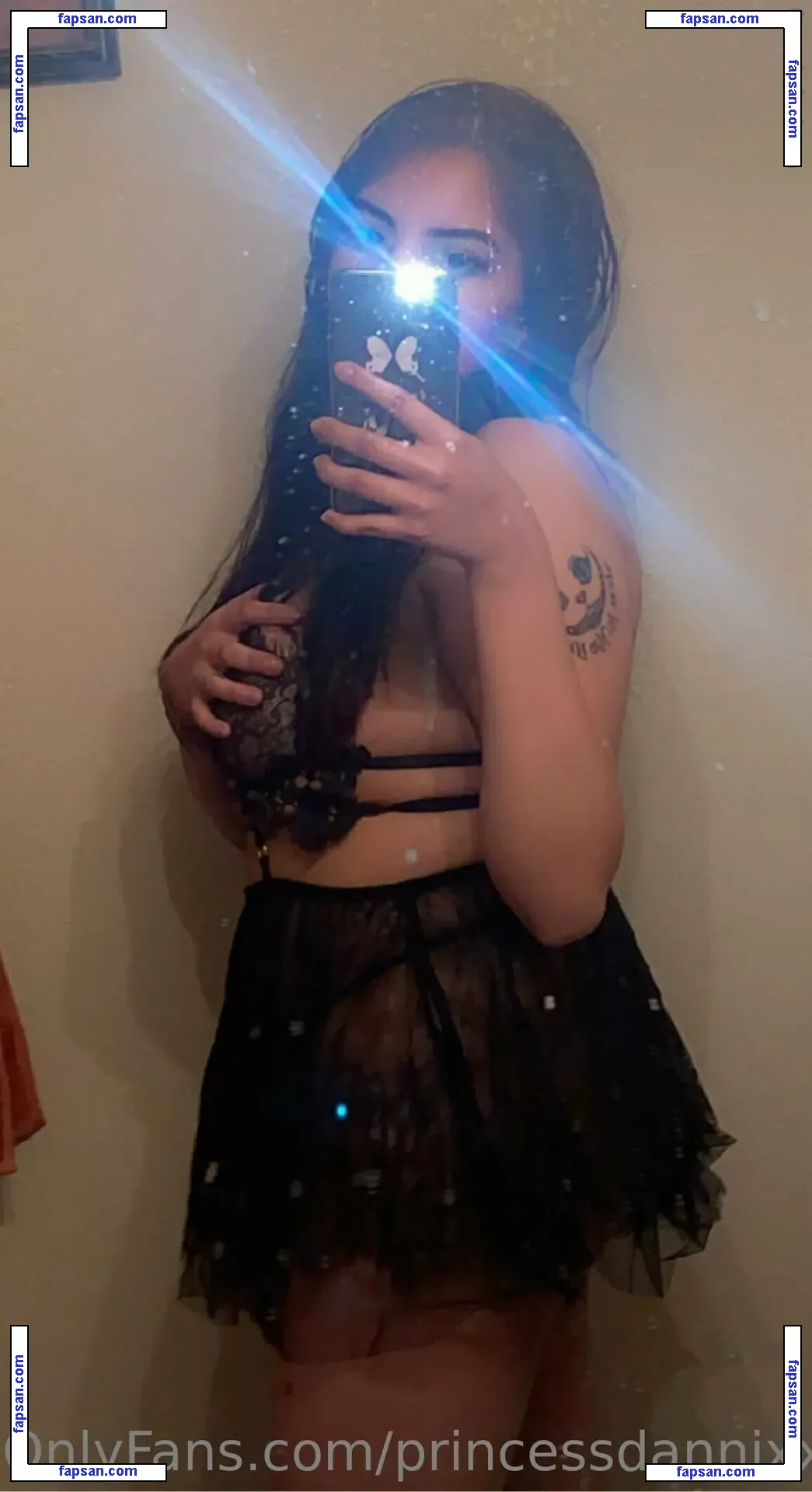 princessdanniixxx nude photo #0005 from OnlyFans
