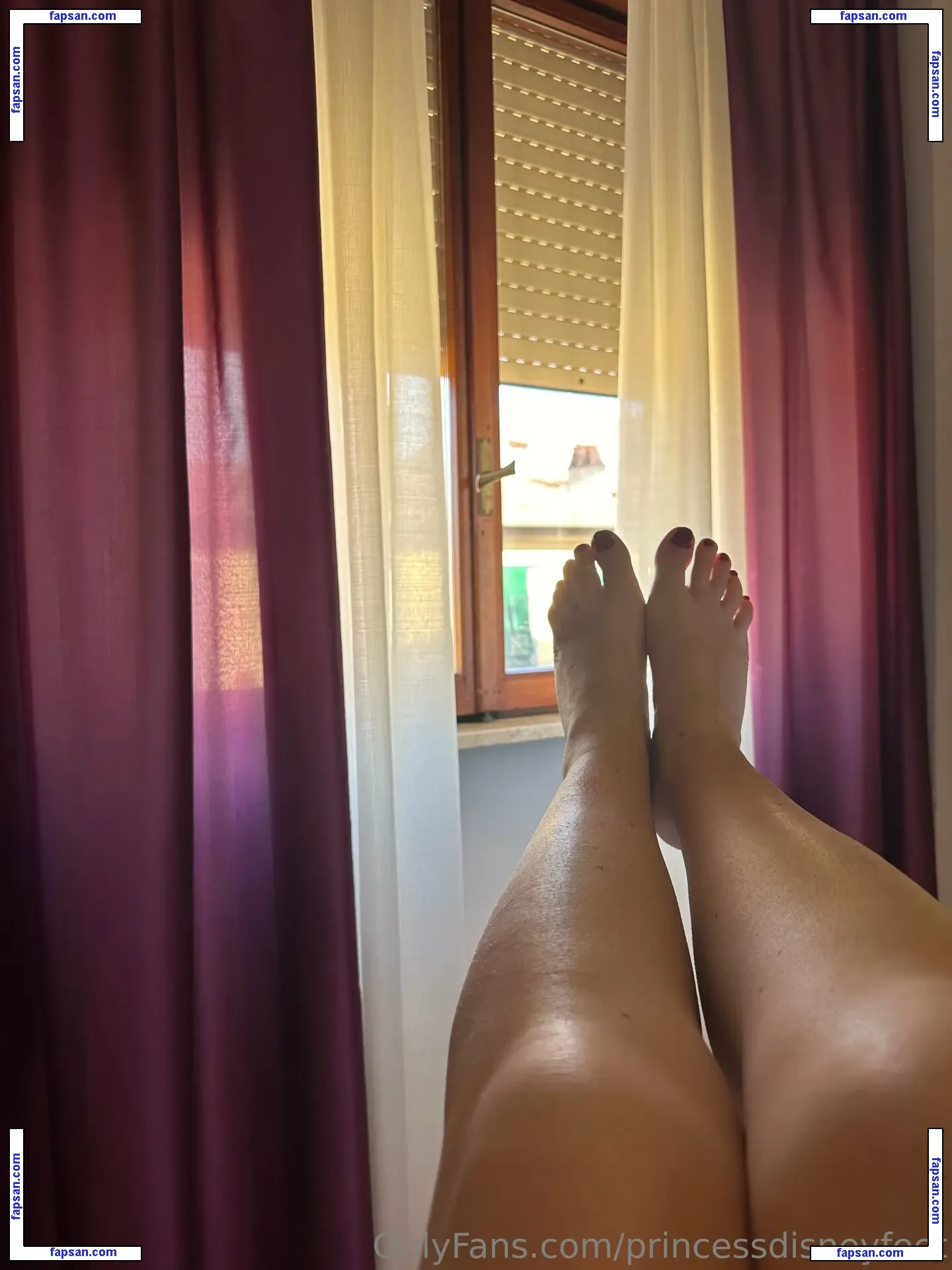 princessdisneyfeet nude photo #0016 from OnlyFans