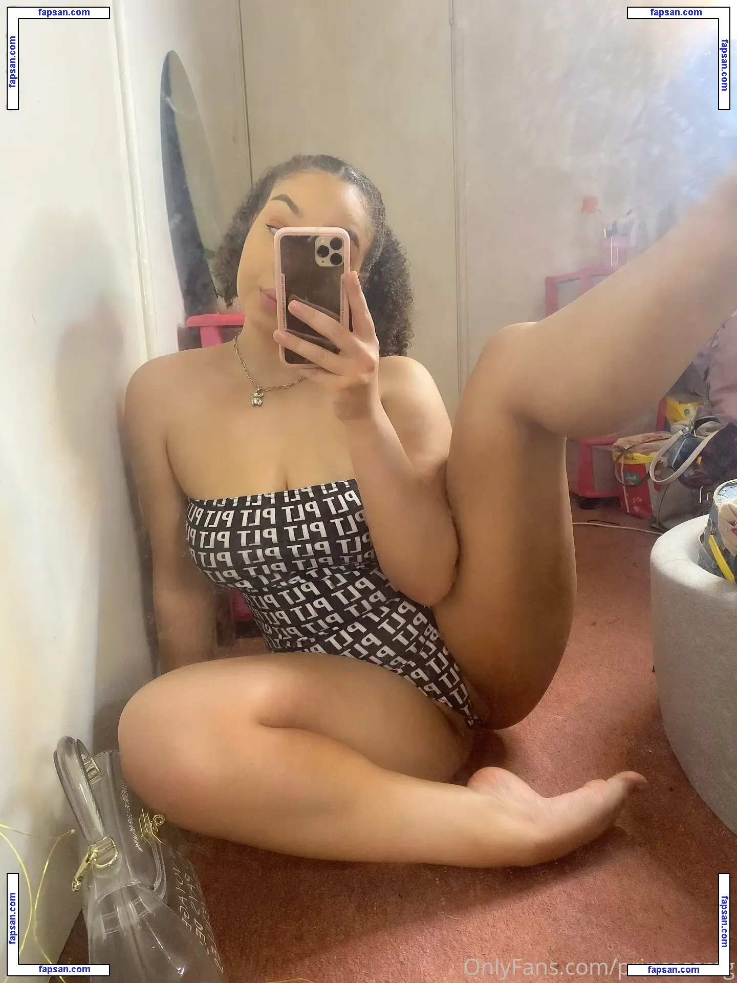 princessmg nude photo #0027 from OnlyFans