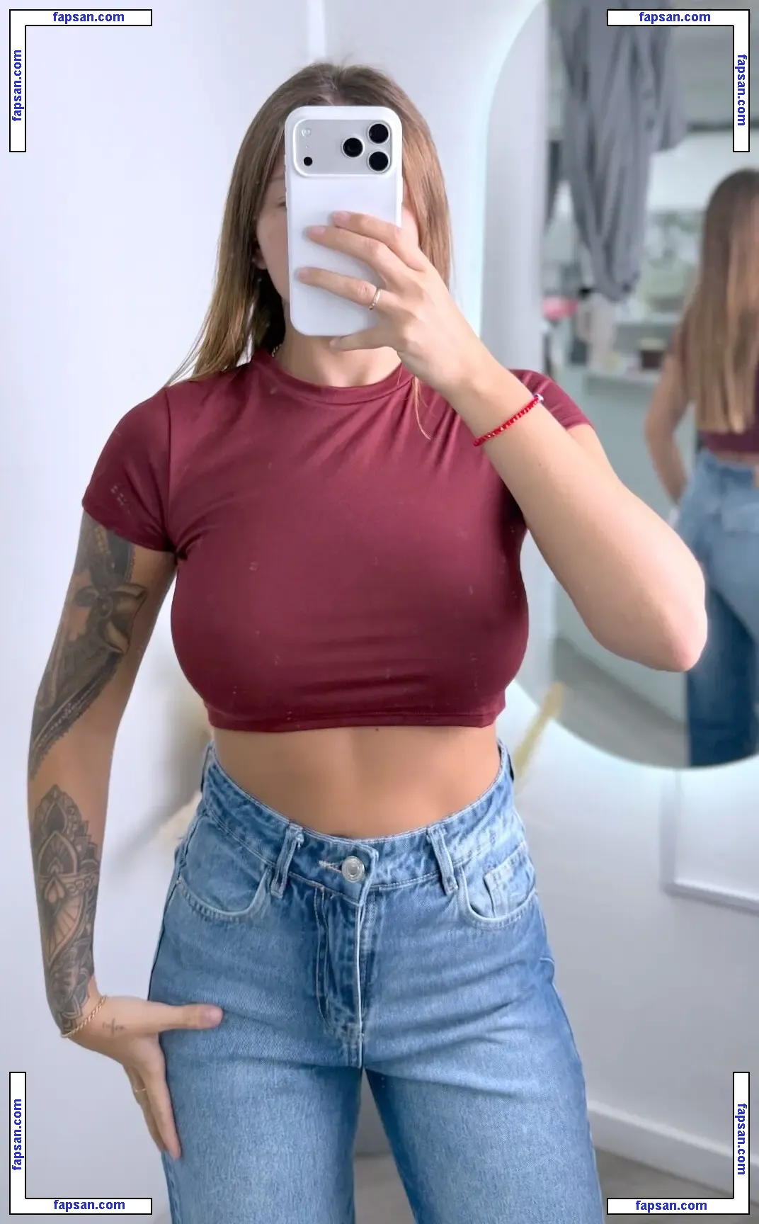 Priscila Rojas голая фото #0041 с Онлифанс