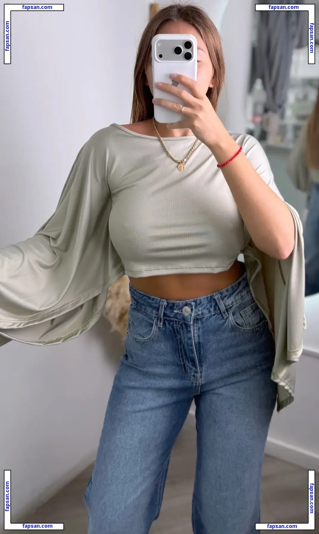 Priscila Rojas голая фото #0042 с Онлифанс