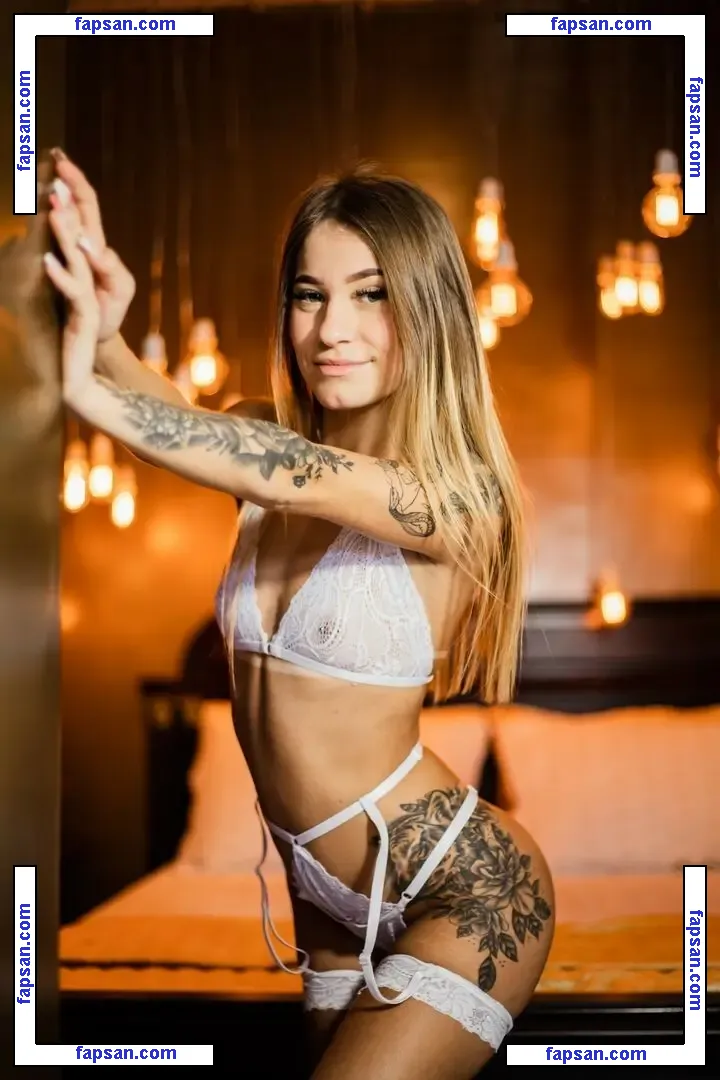 Privacy Erikareis01 nude photo #0004 from OnlyFans