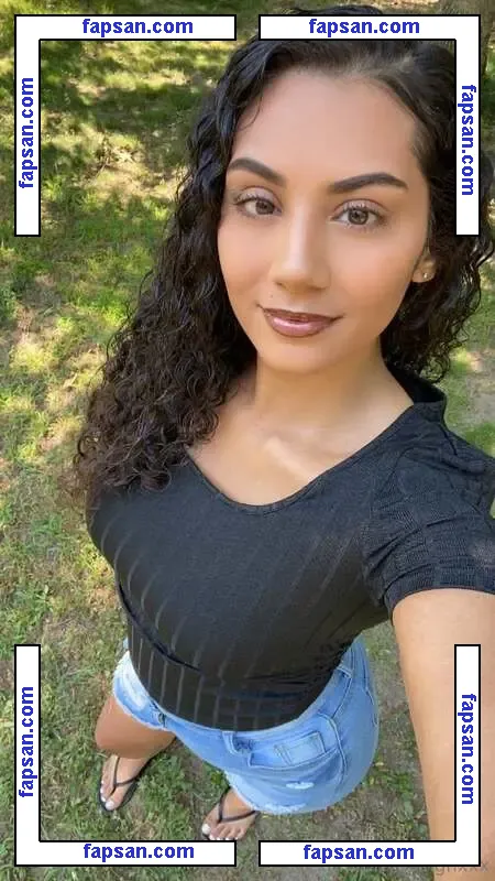 priya.p.varrier голая фото #0001 с Онлифанс