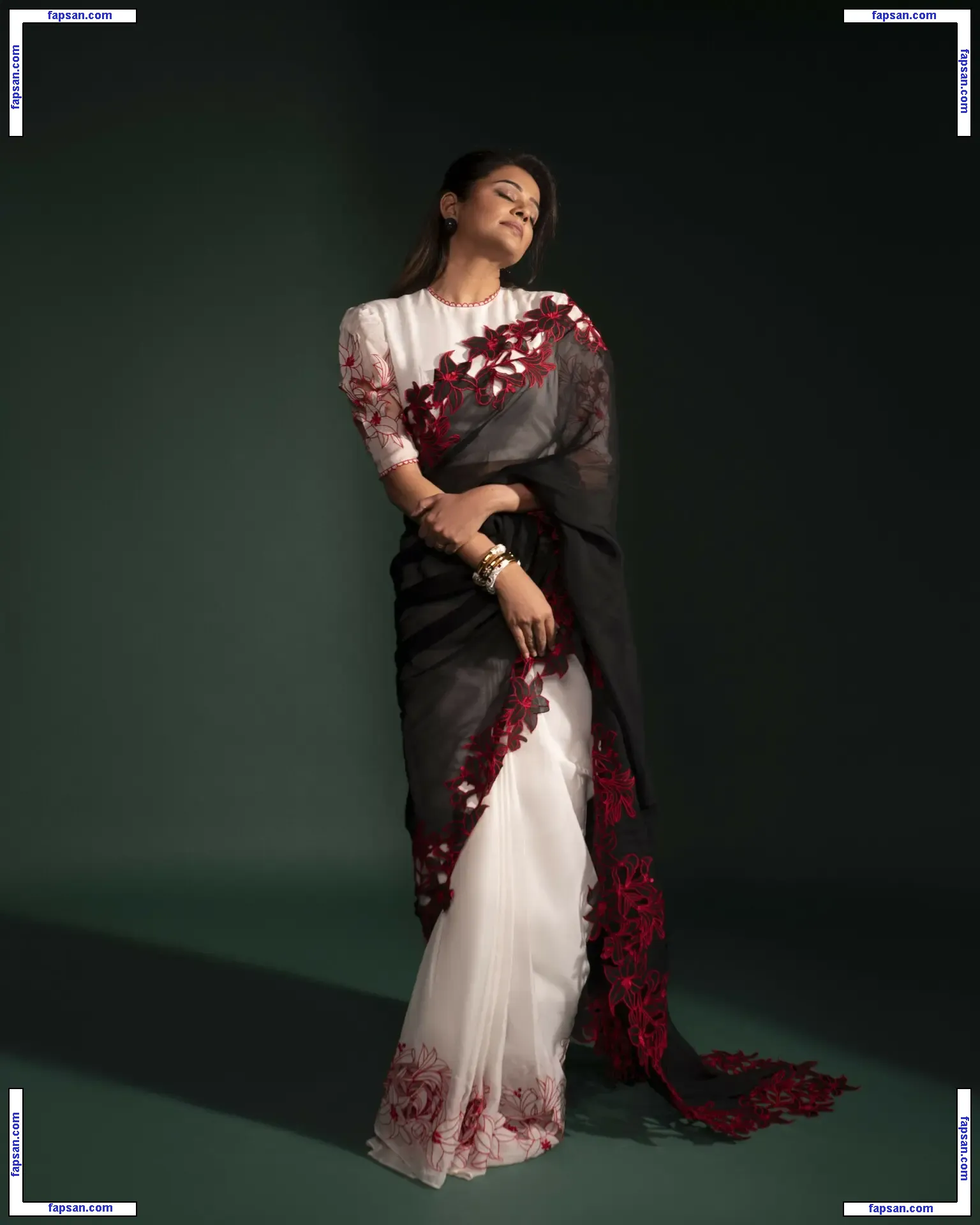 Priyamani nude photo #0005 from OnlyFans
