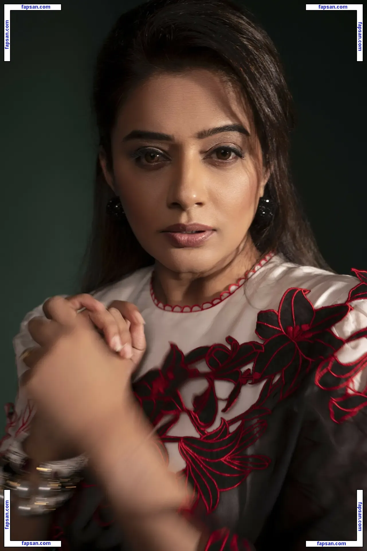 Priyamani nude photo #0013 from OnlyFans