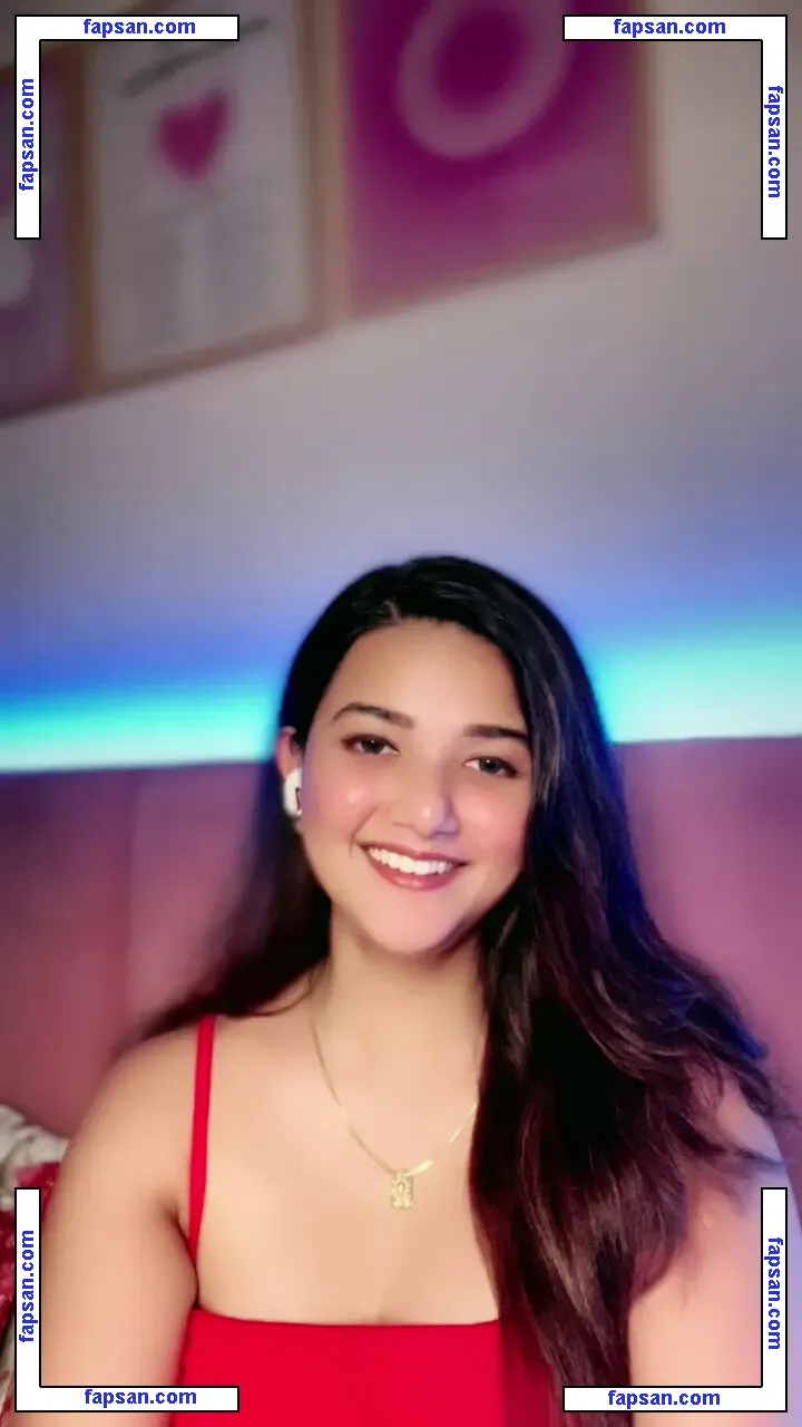 Priyanka Singha голая фото #0004 с Онлифанс