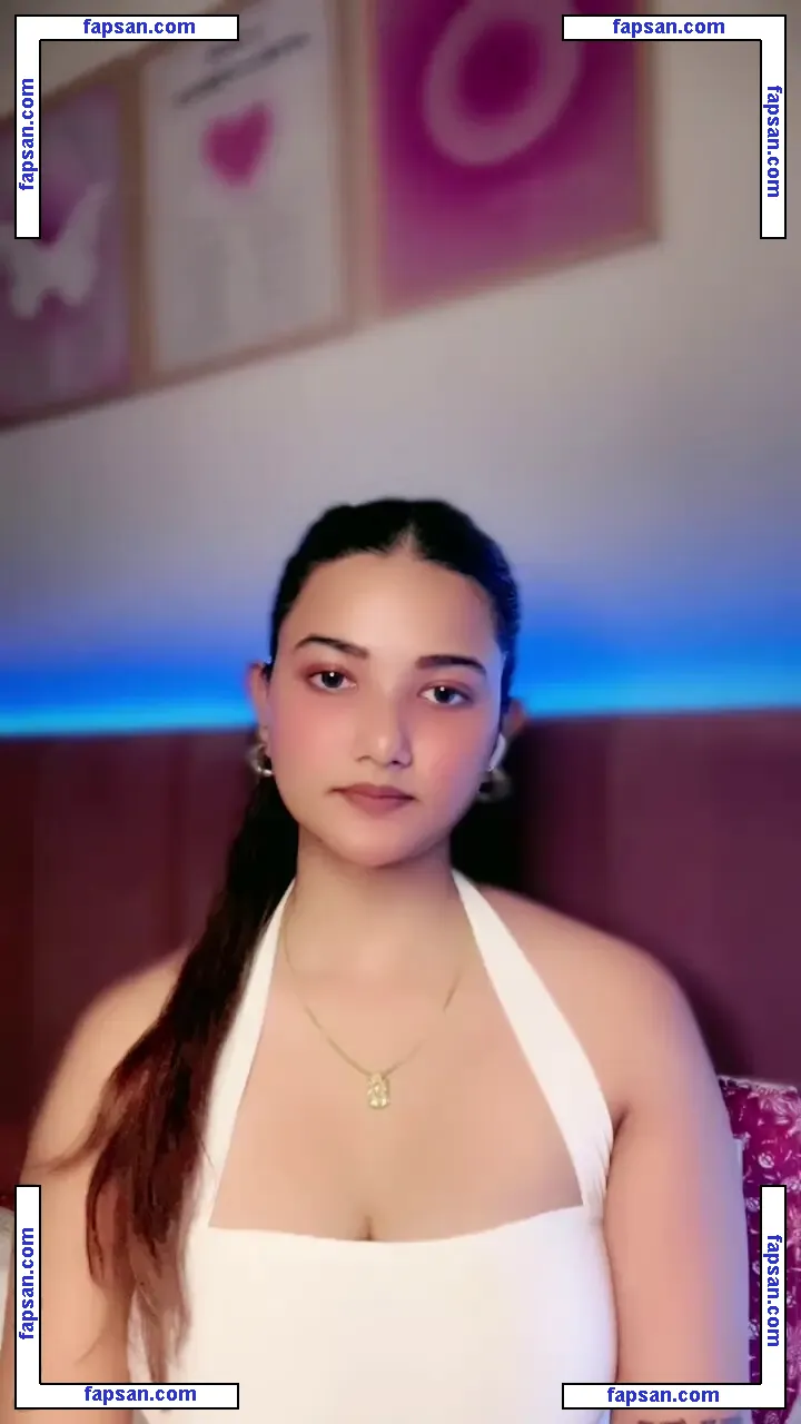 Priyanka Singha голая фото #0012 с Онлифанс