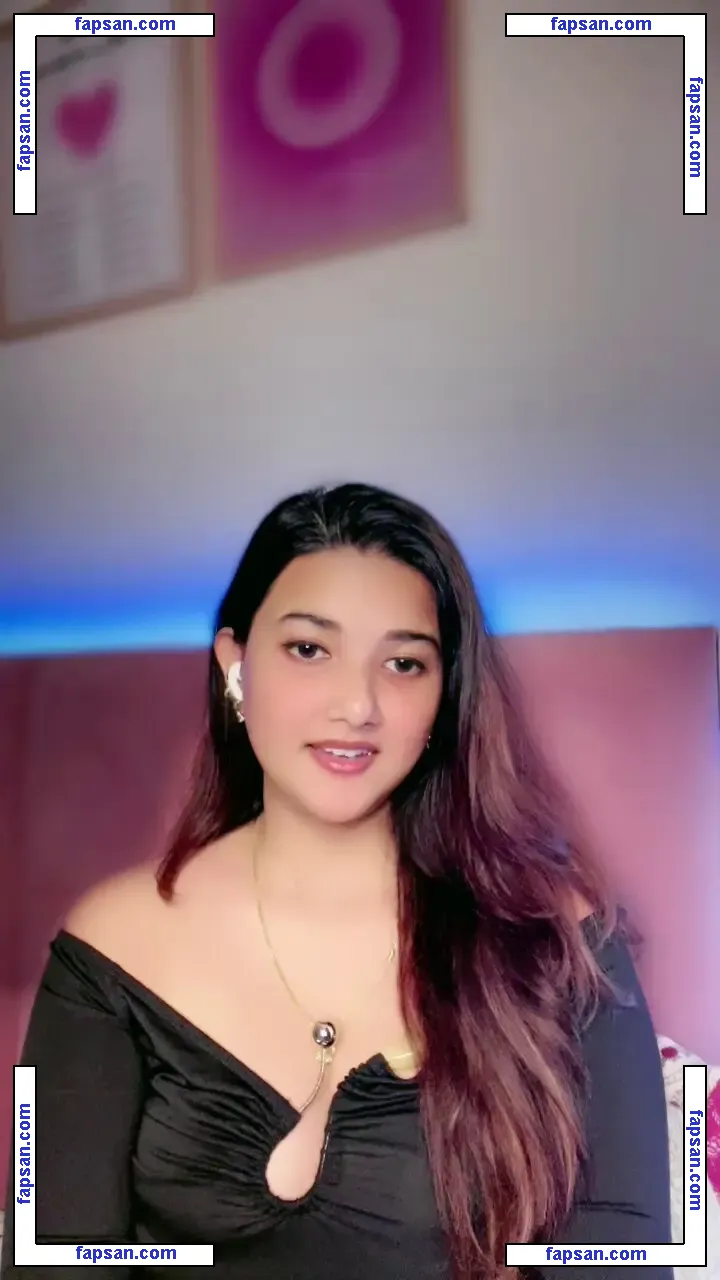 Priyanka Singha голая фото #0017 с Онлифанс