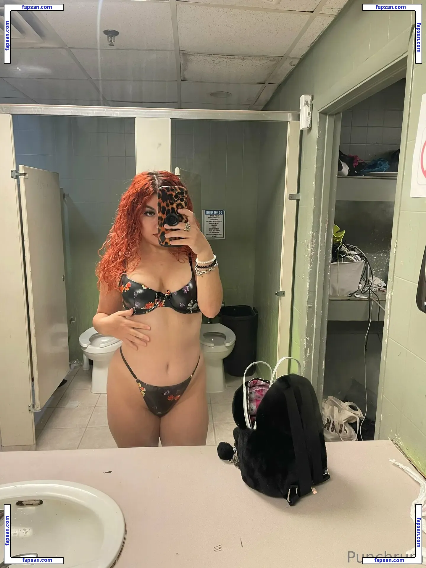 punchrum голая фото #0023 с Онлифанс