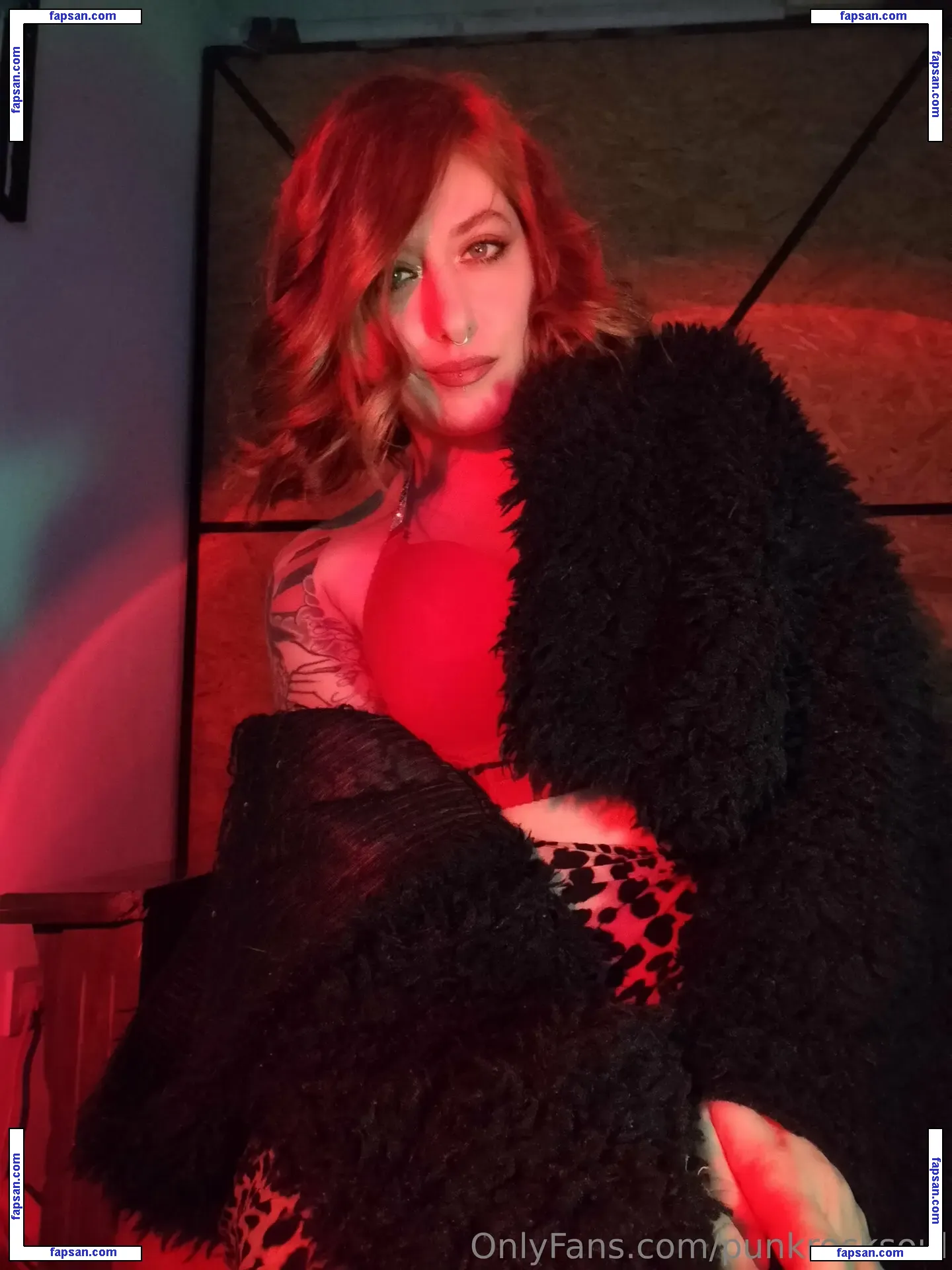 punkrocksoul nude photo #0012 from OnlyFans