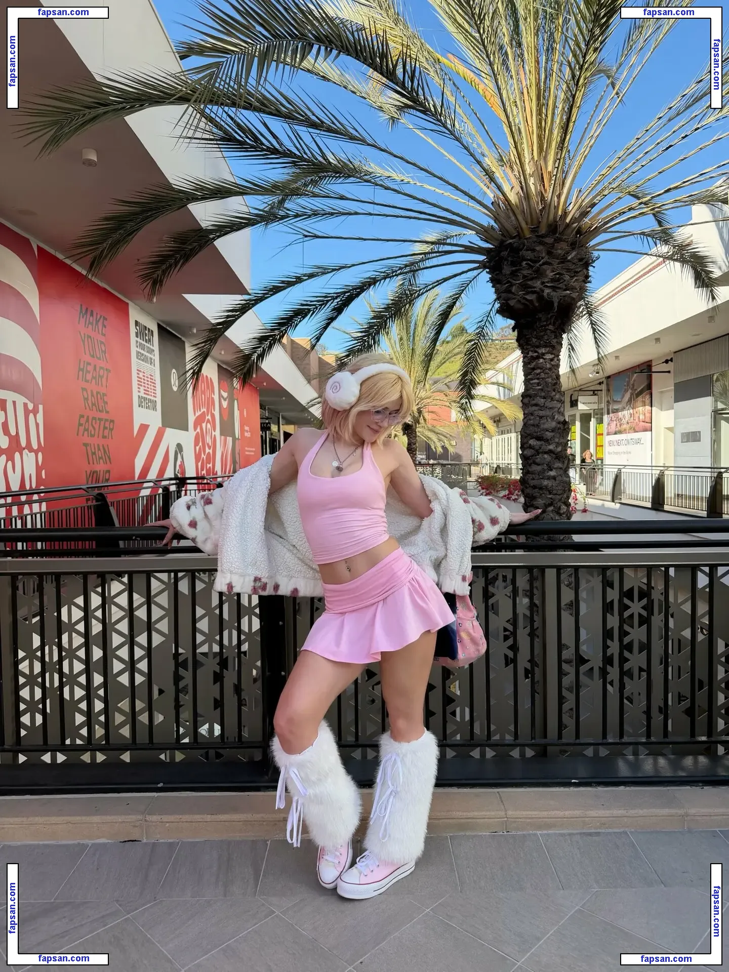 Puresoftie голая фото #0013 с Онлифанс