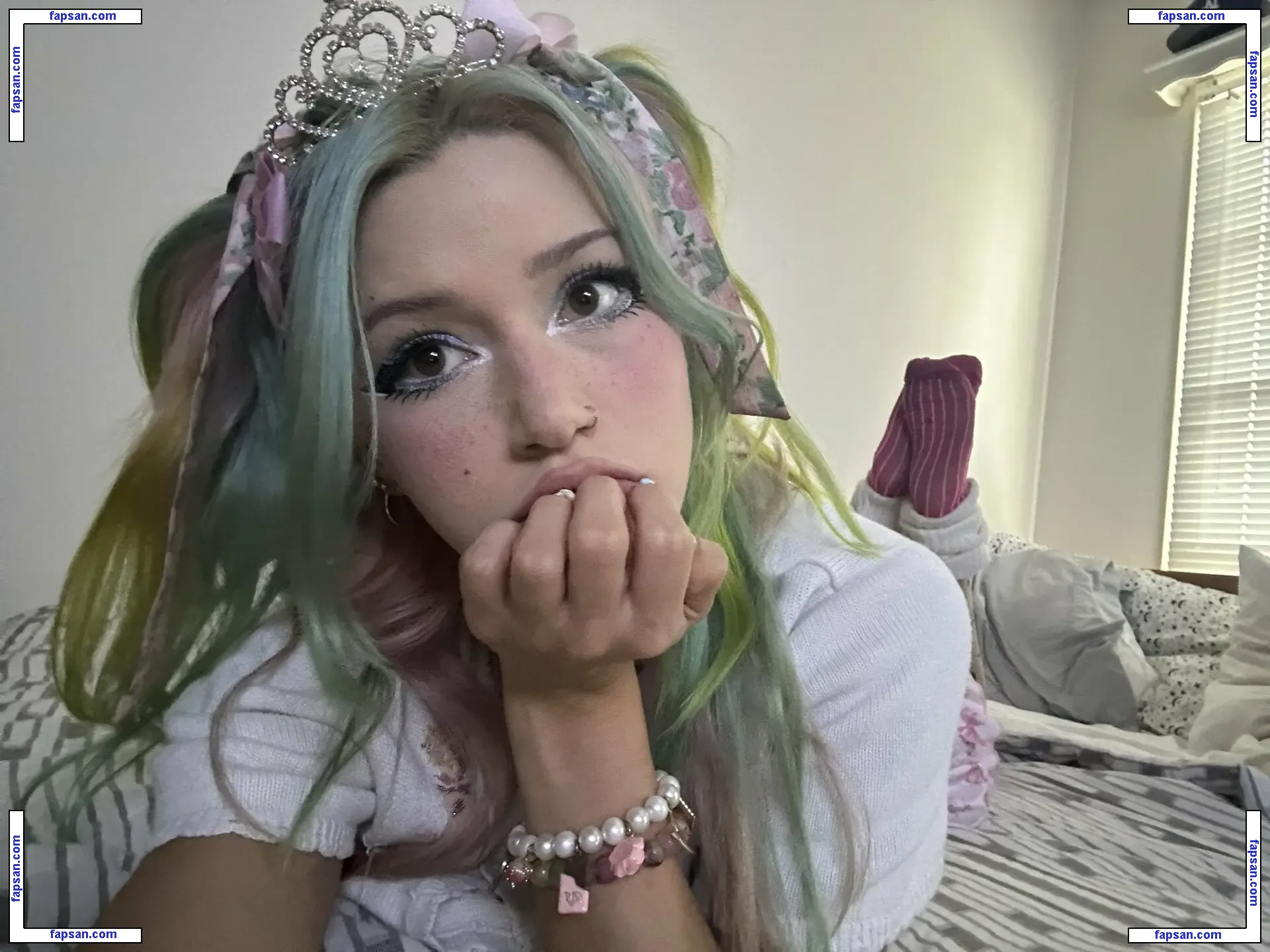 Puresoftie голая фото #0016 с Онлифанс