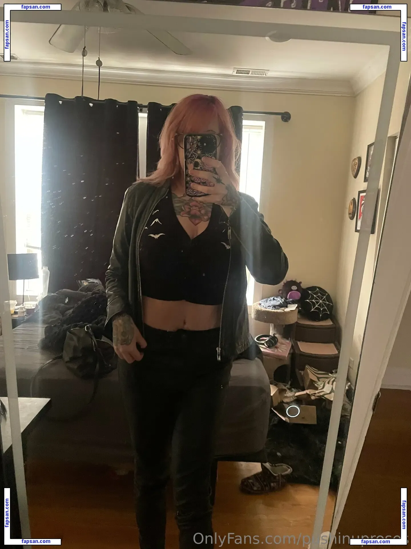 PushingUpRoses nude photo #0306 from OnlyFans