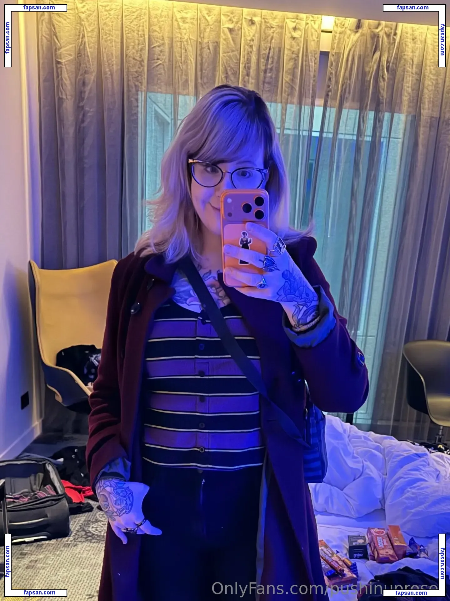 PushingUpRoses голая фото #0357 с Онлифанс