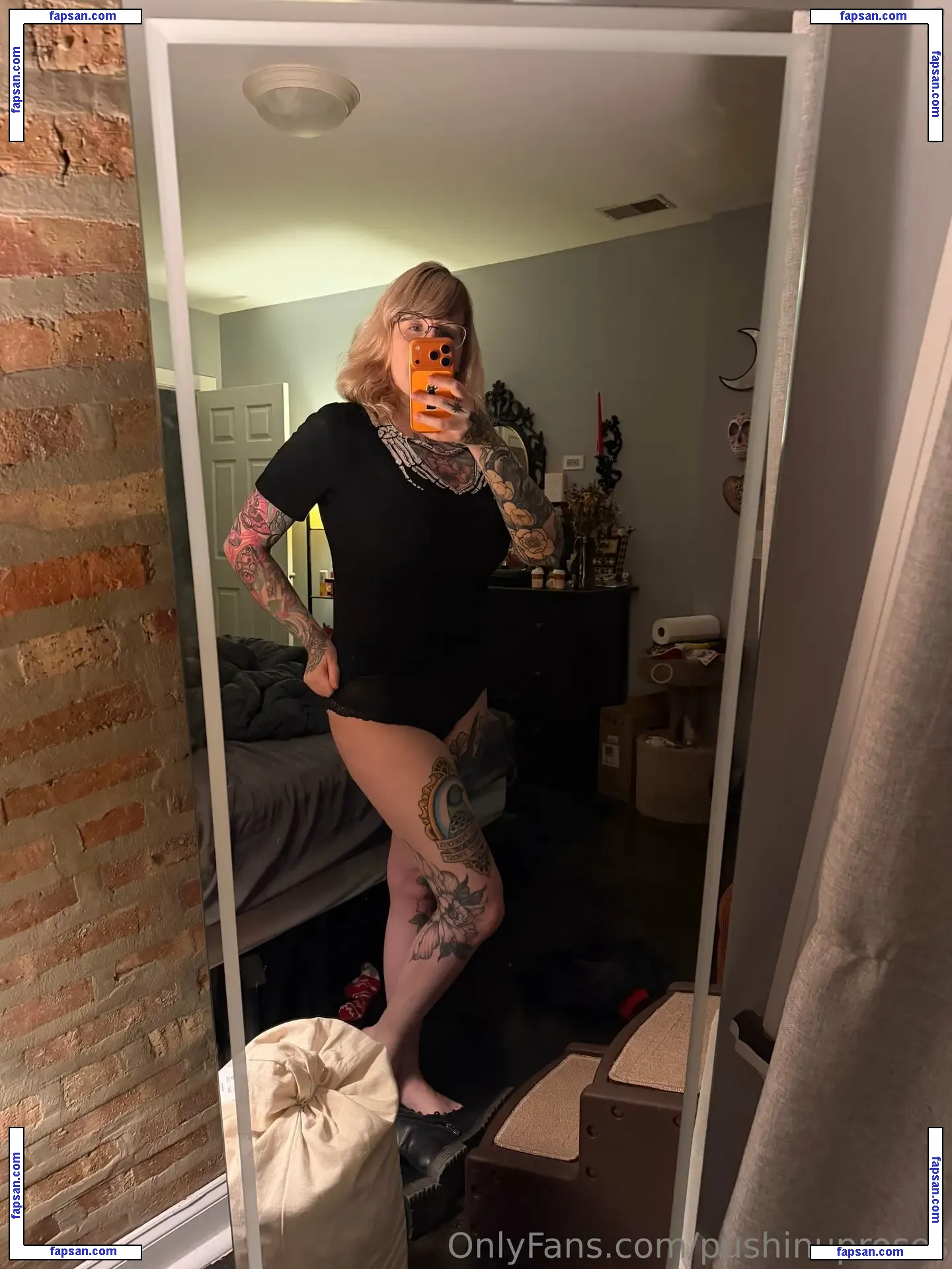 PushingUpRoses голая фото #0362 с Онлифанс