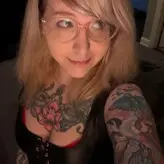 PushingUpRoses nude #0366