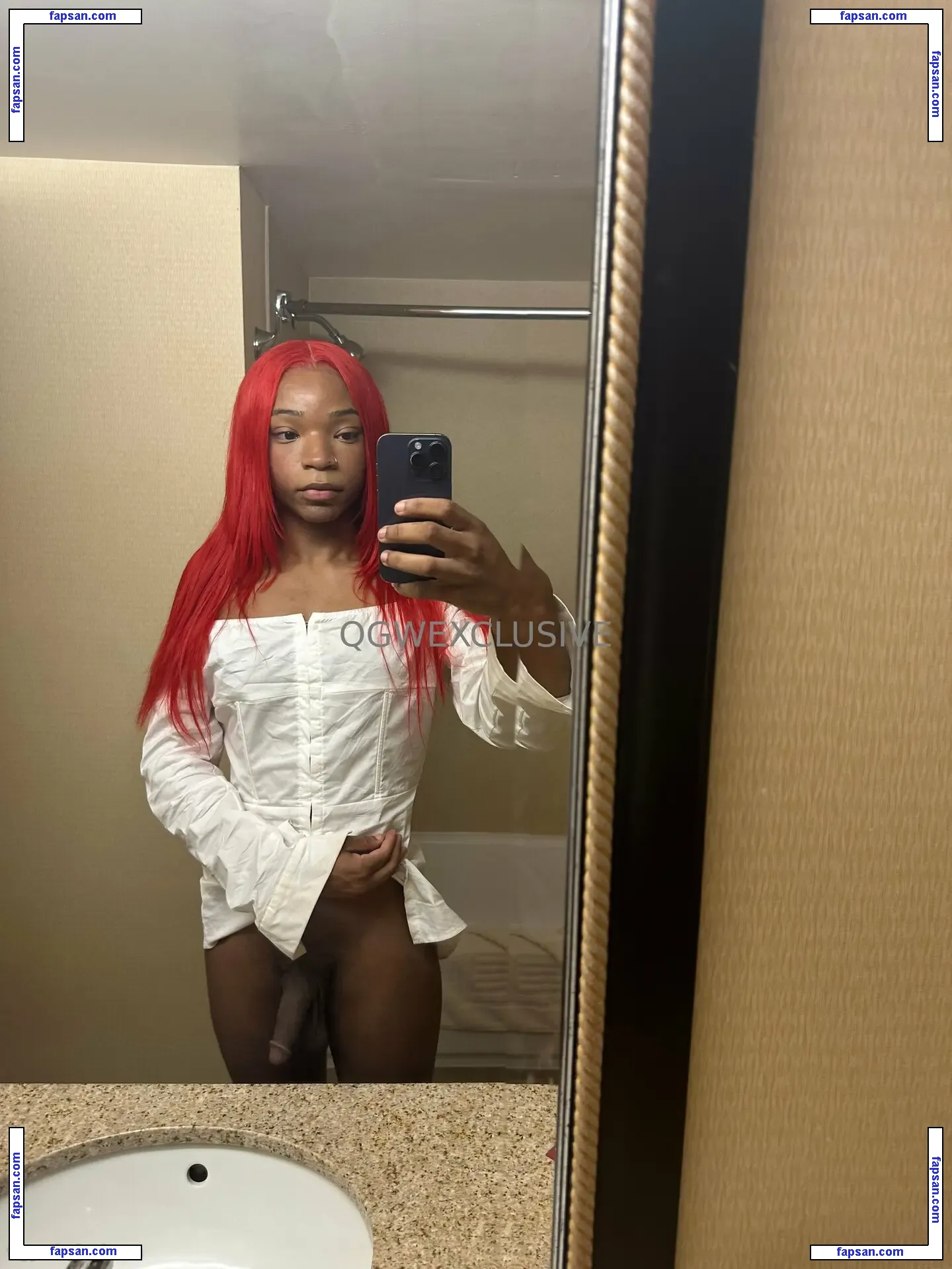 qgwexclusive nude photo #0002 from OnlyFans