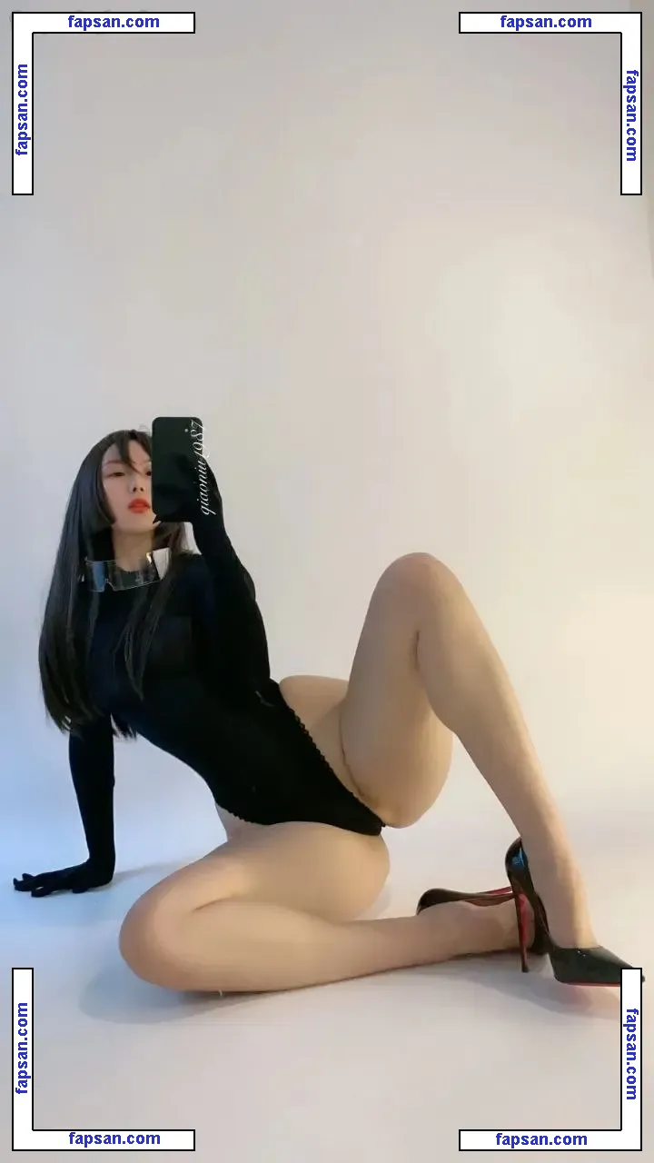 QiaoniuTT nude photo #0051 from OnlyFans