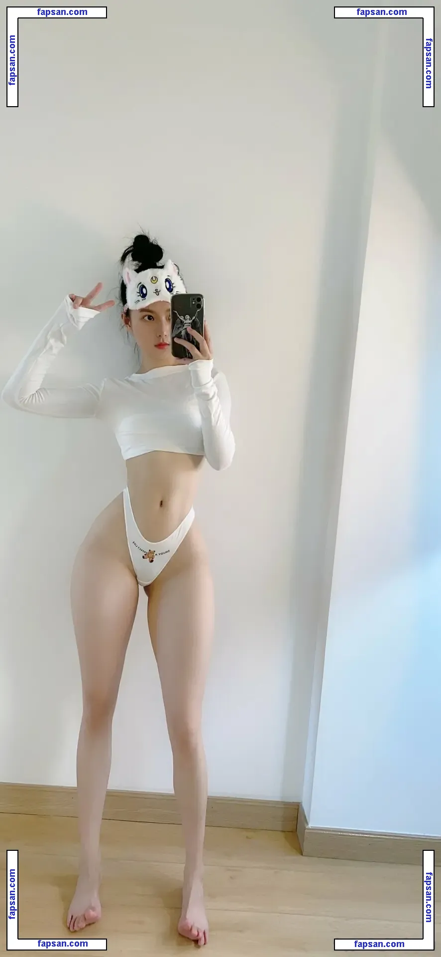 QiaoniuTT nude photo #0825 from OnlyFans