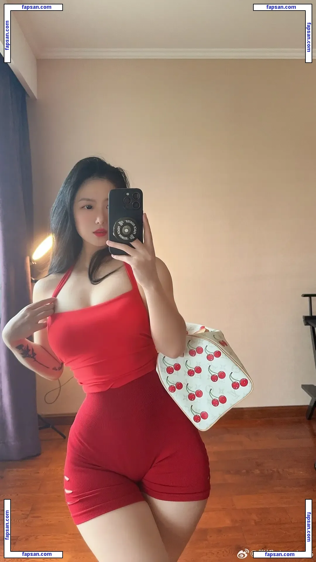 QiaoniuTT nude photo #3316 from OnlyFans