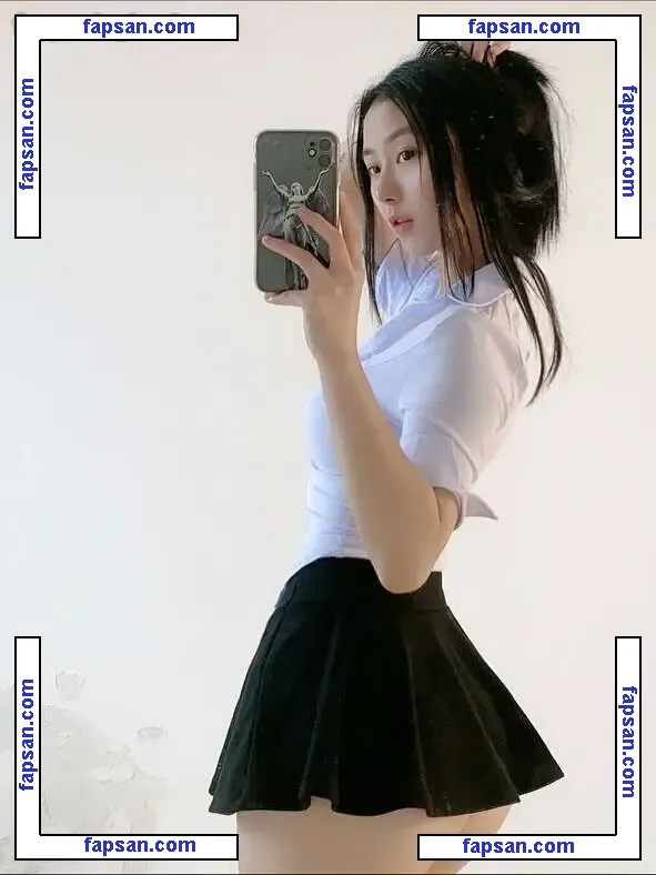 QiaoniuTT голая фото #3411 с Онлифанс