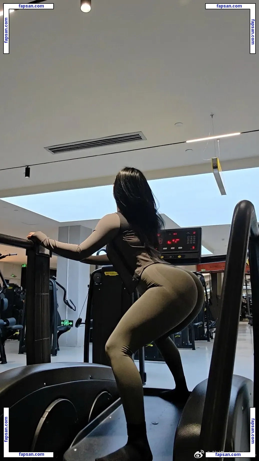 QiaoniuTT голая фото #3447 с Онлифанс