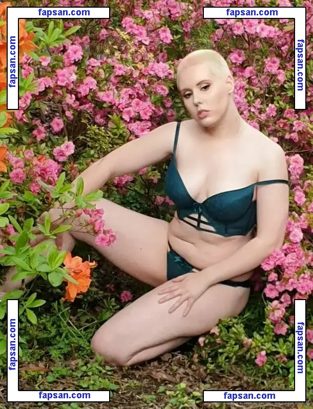 qinara_shadowfoot голая фото #0009 с Онлифанс